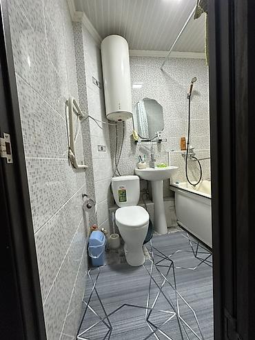Ковролин: 2 бөлмө, 45 м², 3-мкр 104-серия, 1 кабат, Косметикалык оңдоо lalafo.kg да — 6 Ковролин: 2 бөлмө, 45 м², 3-мкр 104-серия, 1 кабат, Косметикалык оңдоо — 6