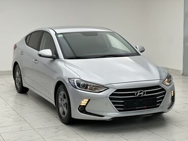 свежее пригнан: Hyundai Avante: 2018 г., 1.6 л, Автомат, Бензин, Седан