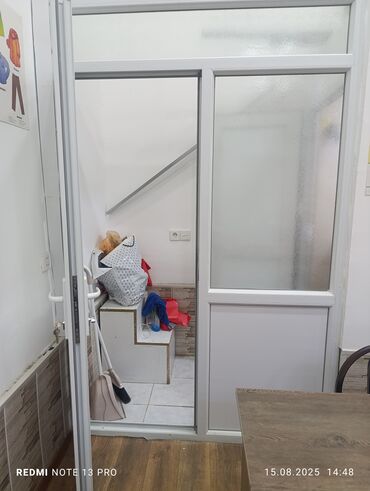 Ofislər: Obyekt icareye verilir . Şirvan şeherinde yerleşir. Tam merkezde — 7