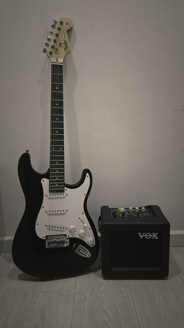 ucuz gitara: Elektron gitara, Fender, 6 sim, İşlənmiş, Ünvandan götürmə