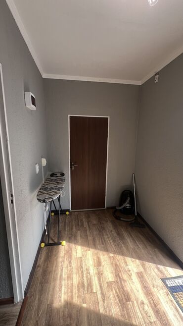 токмок частный дом: 72 м², 3 комнаты, Утепленный, Бронированные двери, Евроремонт