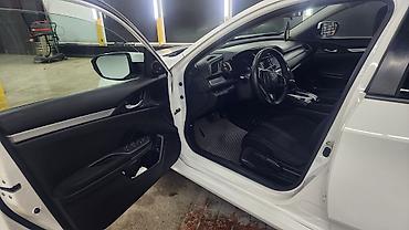 Honda: Honda Civic: 2017 г., 2 л, Вариатор, Бензин, Седан — 13