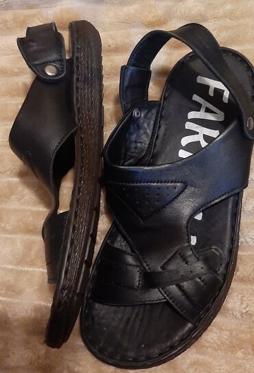 зимняя обувь мужские: Мужские сандали-шлепки Фарфала472. Турция, новые, кожа. Размер 40, 44