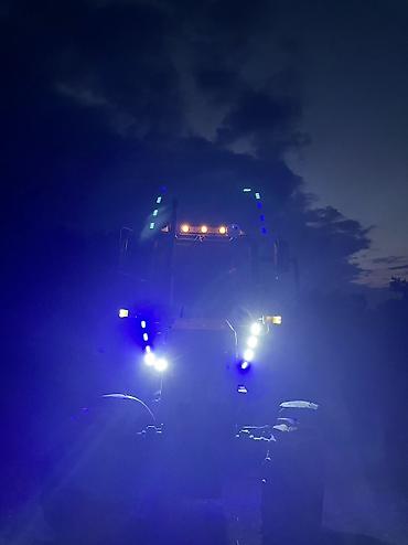 traktor kabinkası: Kənd təsərrüfatı üçün çoxməqsədli təkərli traktor Xüsusiyyətlər: - Ön — 3