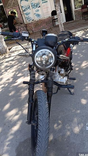 Мотоциклы: Kafe-reyser üslubunda yığılmış yol motosikleti - Çərçivə: boru tipli — 4