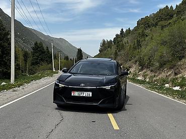 byd e1: Toyota bZ3: 2023 г., Автомат, Электромобиль, Седан — 6