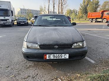 Toyota Carina E: 1993 г., Механика, Бензин, Седан