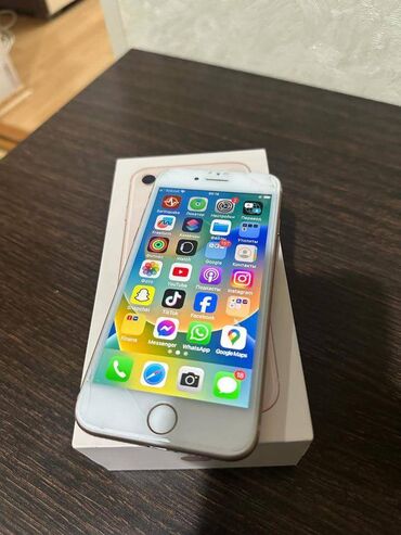 q7 gold macun: IPhone 8, 64 ГБ, Золотой, Отпечаток пальца, Face ID