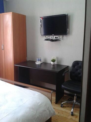 продаю дом в городе кант: Продаётся гостиница. вотцап 0/703/008888 - Расположение: центр