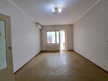 сдаю квартиру аламедин 1: 1 комната, 42 м², 106 серия, 5 этаж, Старый ремонт