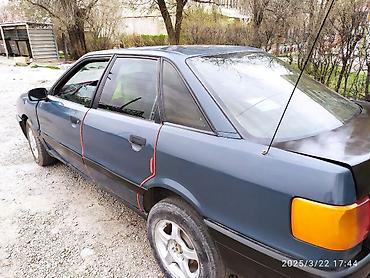 Audi 80: 1990 г., 1.8 л, Механика, Бензин, Седан