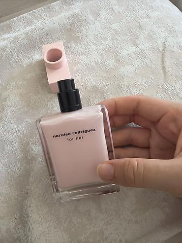 narciso: Narciso Rodriguez – For Her (EDP) Qutu/qapaq şəkillərdə göründüyü — 2