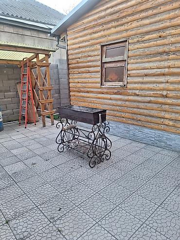 Продажа коттеджей и домов: Продаём добротный двухуровневый дом в селе Ленинское. По второй линии — 29