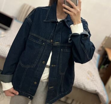 джинсовая короткая куртка: Джинсовая куртка