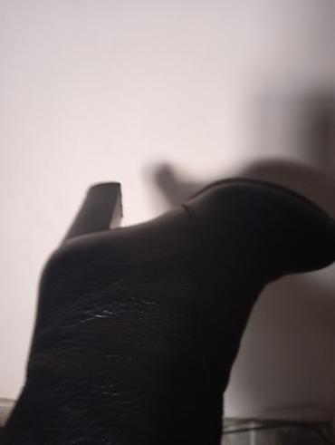 Сапоги: Демисезонные шикарные сапоги турецкой фирмы "Basconi". Надеты пару at lalafo.kg — 11 Сапоги: Демисезонные шикарные сапоги турецкой фирмы "Basconi". Надеты пару — 11