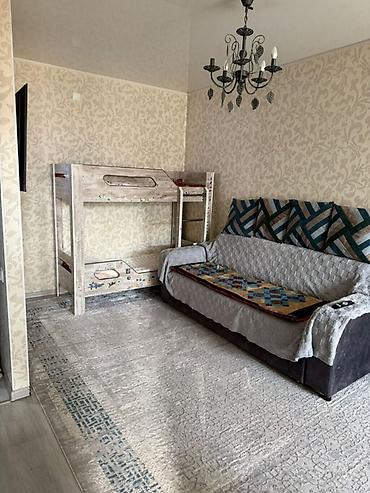 круглый: 1 комната, 35 м², ул. Тоголок Молдо / БЧК 1 этаж, Евроремонт — 5