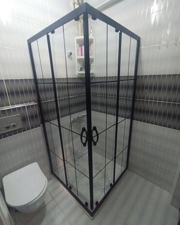 Duş kabinaları, arakəsmələr: Yeni Üstü açıq kabina, Künc üçün, Pulsuz çatdırılma — 17