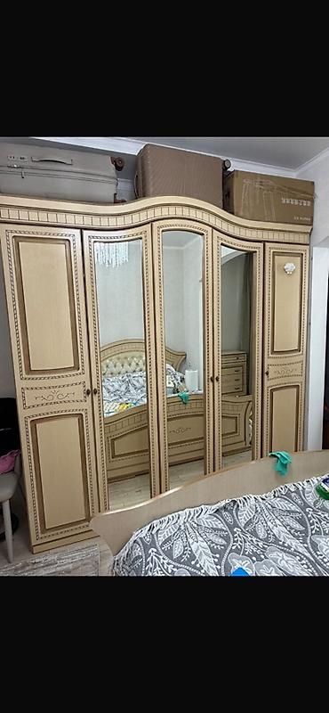Спальный гарнитур ТУНГУЧ в классическом стиле, цвет светлый беж с