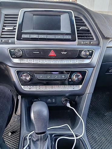 Hyundai: Hyundai Sonata: 2018 г., 2 л, Автомат, Газ, Седан — 8