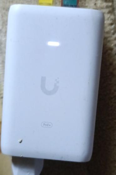 modem fiber optic: Ubiquiti UniFi U7 Pro – tavan tipli Wi‑Fi akses nöqtəsi Ubiquiti — 3