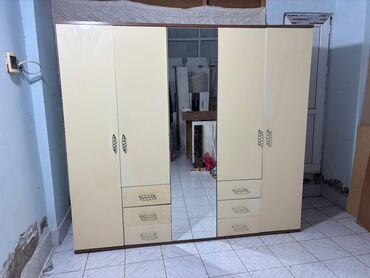 Uşaq və gənc otağı üçün dəstlər: Dolab satılır 100₼. Yaxşı vəziyyətdədir. Çatdırılma əlavə ödənişlə