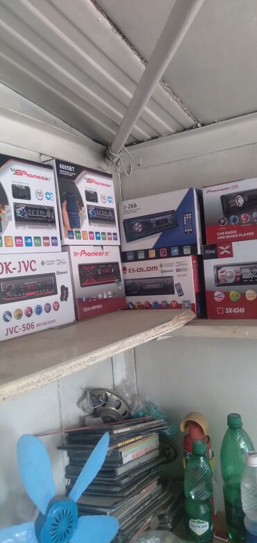 Другие аксессуары: Продаю товар для авто.В продаже имеются автомагнитолы( Радио- — 7