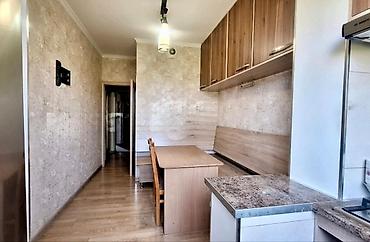 микрорайон квартиры 6: 3 комнаты, 62 м², 6 мкр 105 серия, 5 этаж, Косметический ремонт — 10