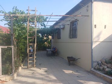 binə atçılıqda evlər: 5 otaqlı, 110 kv. m, Kredit yoxdur, Orta təmir