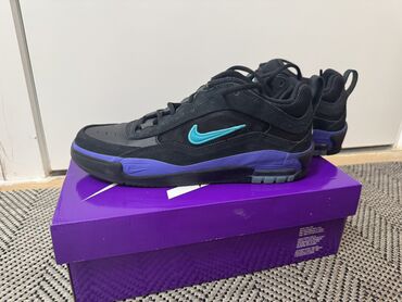 Кроссовки и спортивная обувь: Мужские кроссовки, 42, Nike, Б/у, цвет - Черный, Самовывоз