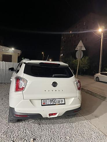 санен тиволи: Ssangyong Tivoli: 2017 г., 1.6 л, Автомат, Дизель, Кроссовер — 4