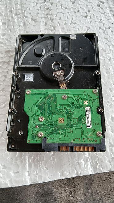 Digər ehtiyat hissələri: Salam. Köhnə stolüstü kompüter hissələri satılır. 2×1GB RAM (cəmi 2GB) — 6