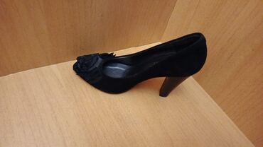 женские демисезонные туфли: Qadın ayaqqabısı – POSIOT markası - Rəng: qara - Model: klassik nasos
