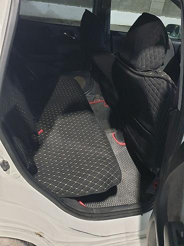 хонда истеп 1: Honda Fit: 2002 г., 1.3 л, Автомат, Бензин, Хетчбек — 6