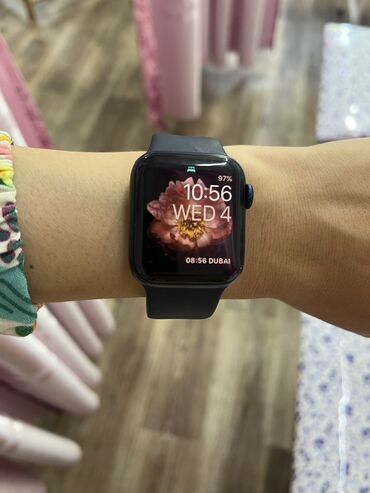 часы простые: Продаю Apple Watch 6 series 40 mm в идеальном состоянии. Есть коробка