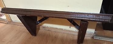 Police: Drvena zidna polica sa konzolama - Materijal: puno drvo — 1