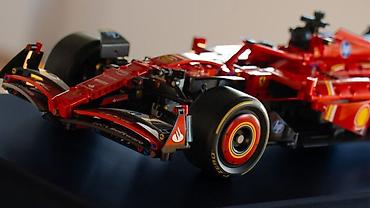 İncəsənət və kolleksiyalar: LEGO Ferrari F1 satılır 🔥 Yığılmış vəziyyətdədir, səliqəli saxlanılıb — 8