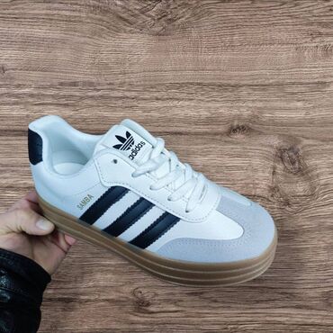 Women's Sneakers and athletic shoes: Adidas samba Bold patike sa platformom NOVO Novo Brojevi 36 do 41 — 11