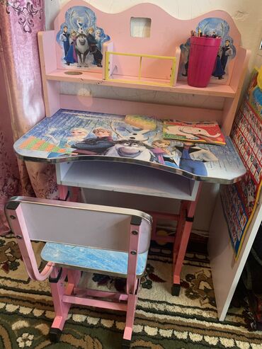 Детские столы и стулья: Детские столы Для девочки, Б/у