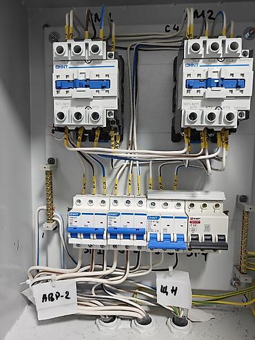 Электрики: Электромонтажные работы под ключ Профессиональный монтаж и сборка — 15