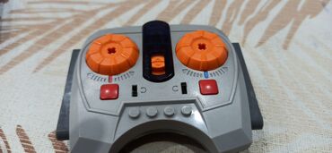 игрушка руль: Лего инфракрасный пульт оригинал отдам за 1000 сом