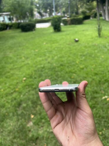 Apple iPhone: IPhone Xs, 256 GB, White Titanium, Face ID, Simsiz şarj, Sənədlərlə — 9