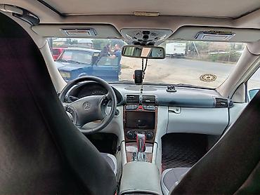 hyundai elantra 2016: Mercedes-Benz C-Class: 2.6 l | 2002 il Sedan — 5