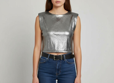bluzki z błyszczącą nitką: Bershka, Women`s top, size M