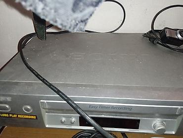 ipad pro 11 2018: Sony VHS videomaqnitofon - Marka/model: Sony (üst qapaqda loqo, ön — 1