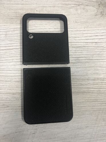 кабура: Samsung Galaxy Z Flip 4