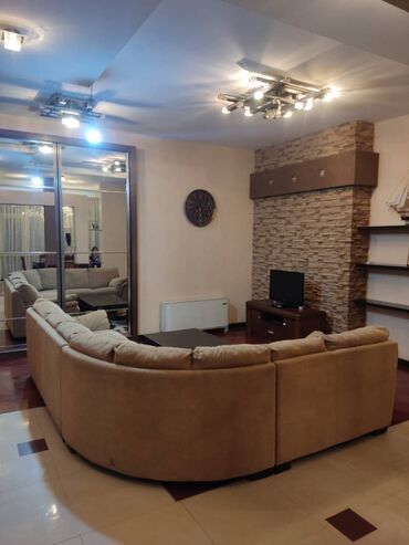 Uzunmüddətli kirayə mənzillər: Aileye Telebe xanim telebe Oglan telebe Is adami ferqi yoxdur en — 9