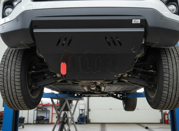 Другие аксессуары: Продаю б/у(практически новая) универсальную защиту картера двигателя — 1