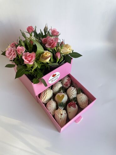 Кондитерские изделия, сладости: Клубника и Финики в шоколаде Подарок на 8марта Заранее оформляйте — 18