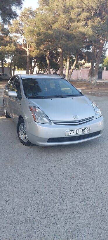 raf maşın: Toyota Prius: 1.5 l | 2008 il Hetçbek