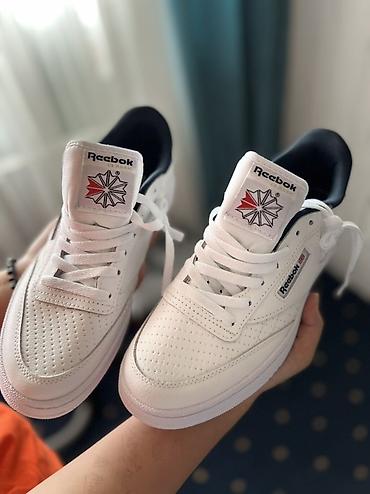 сары булун: Эркектердин кроссовкасы, 42, Reebok, Жаңы, түсү - Ак, Акысыз жеткирүү — 2